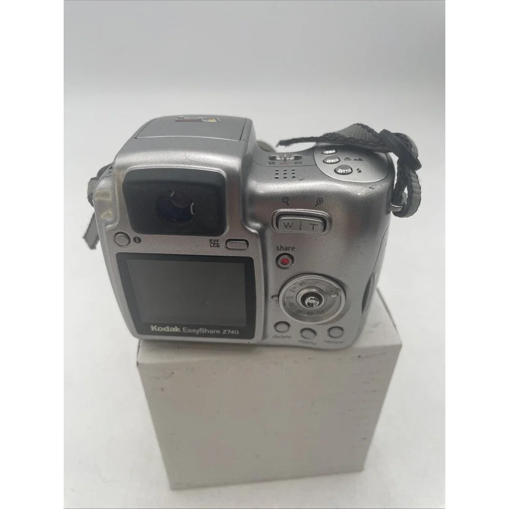 Kodak EasyShare Z740 5.0MP Digital Camera 10X Zoom+Battery+SD Card+Case-TESTED